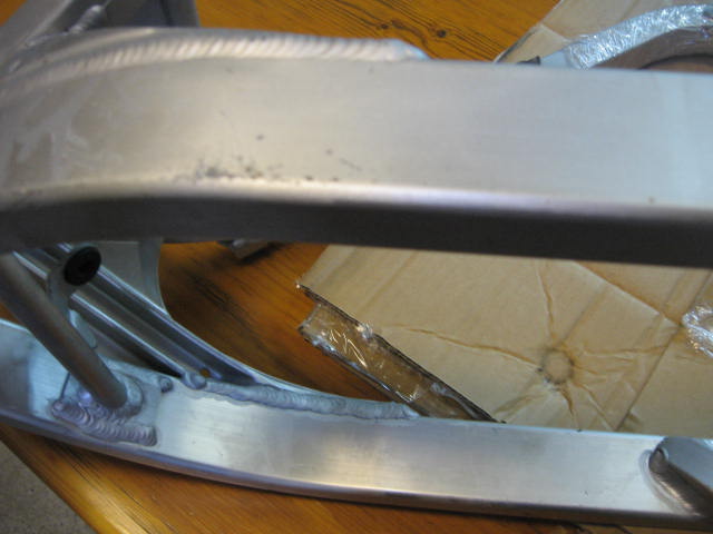 RZV500R-Frame-TG_16.jpg